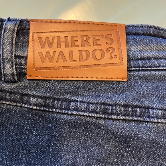 Where’s Waldo Jean shorts - Picture 8 of 10